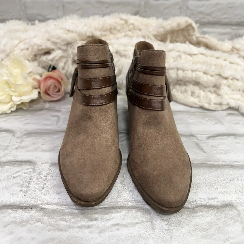LifeStride Paloma Tan Faux Suede Tassel Ankle Bootie Boots Women's Size 8.5M NEW